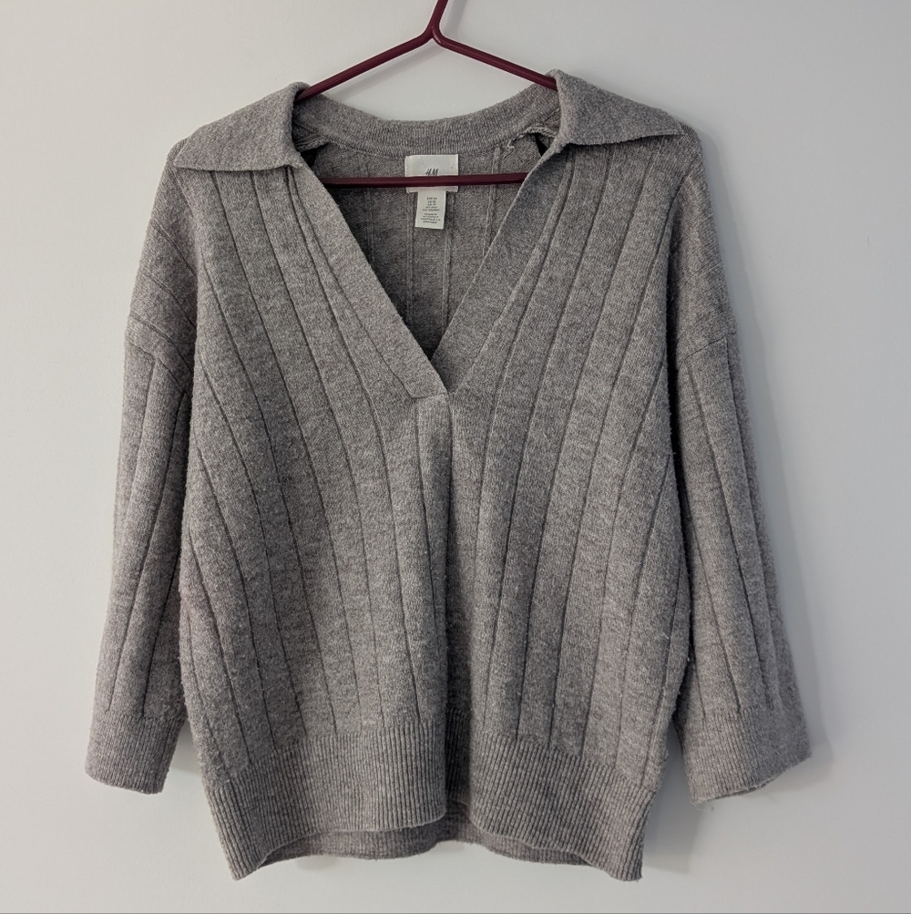 H&M Gray V-Neck Sweater for Women